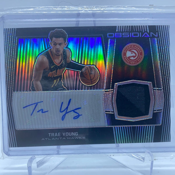 Trae Young AUTO PATCH 33/35